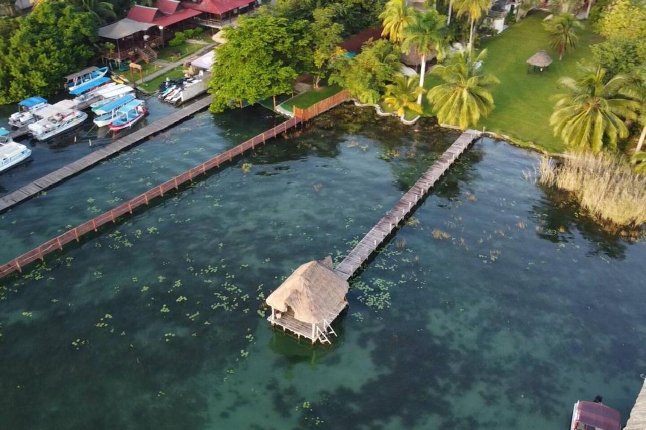 Bungalow Casita Carolina Bacalar Exteriör bild